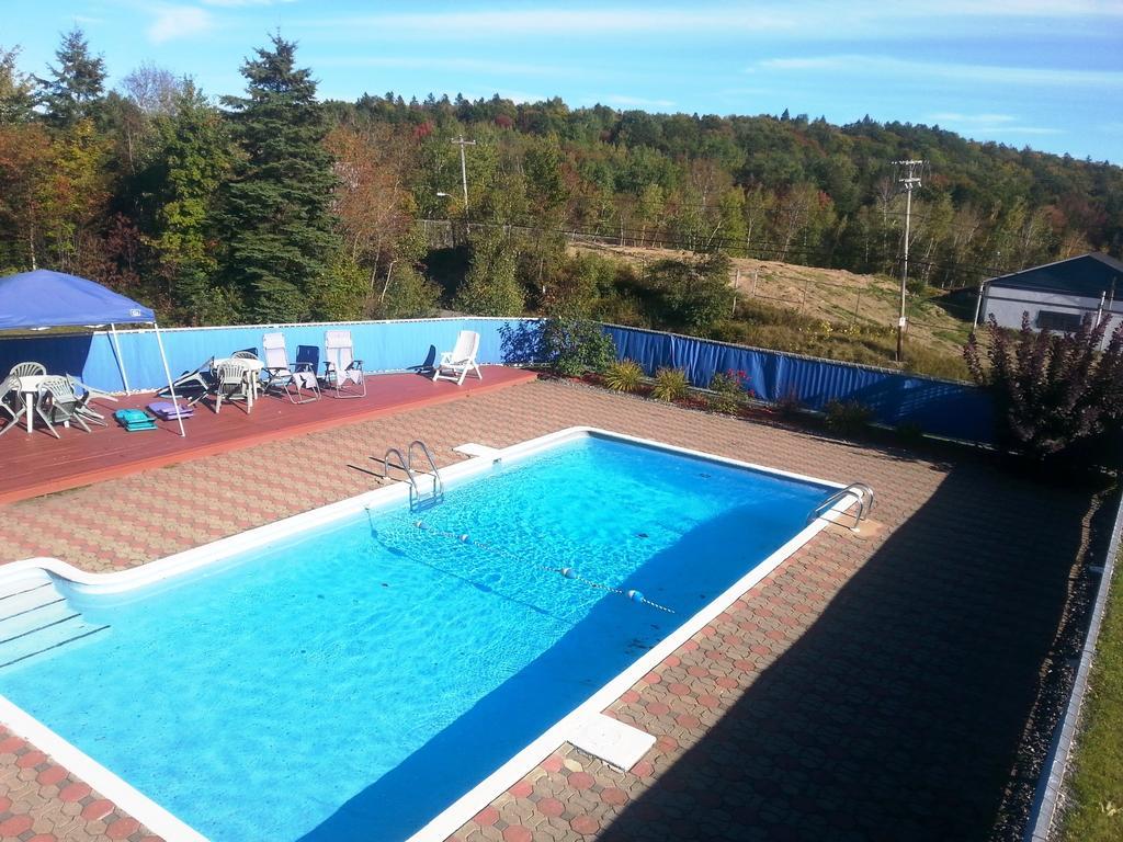 Auberge La Rocaille Shawinigan Eksteriør bilde